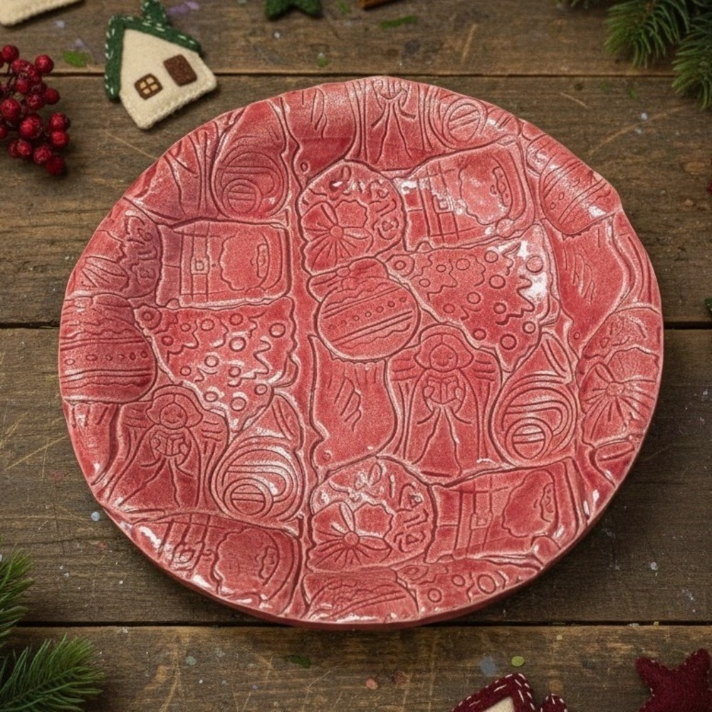 Majolica Style Pink Christmas Pattern Bowl, Vtg Holiday Relief Ceramic Accent
